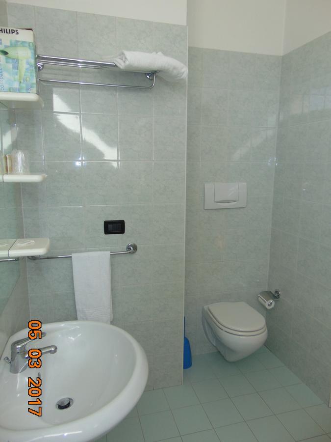 Hotel Mazzocchetti Citta Sant'Angelo Bagian luar foto